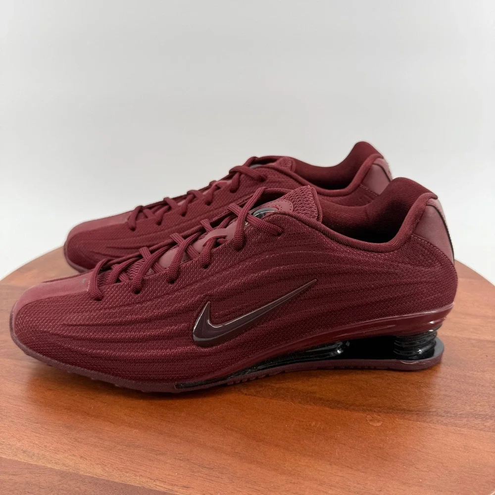 Nike Shox Z Sneakers Women Dark‎ Team Red Mystic Dates HQ7540-600 Size 11